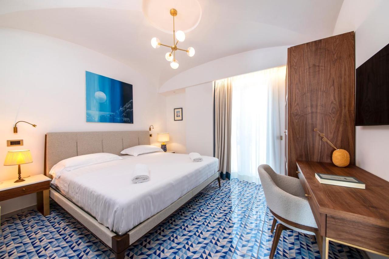 Orablu Executive Villas Форио Экстерьер фото