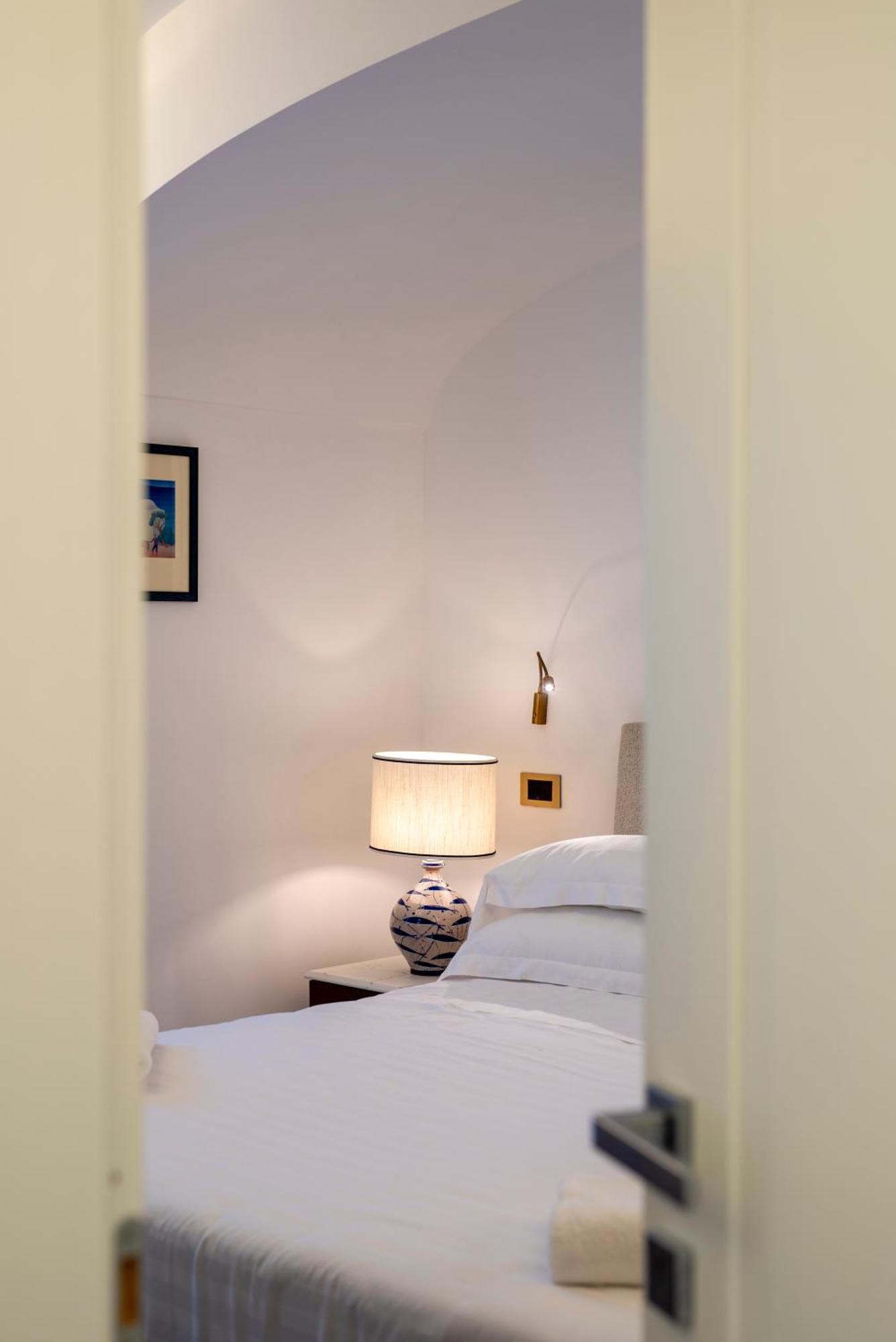 Orablu Executive Villas Форио Экстерьер фото