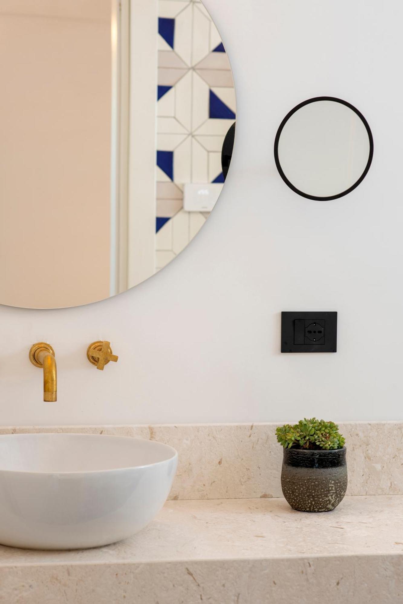 Orablu Executive Villas Форио Экстерьер фото
