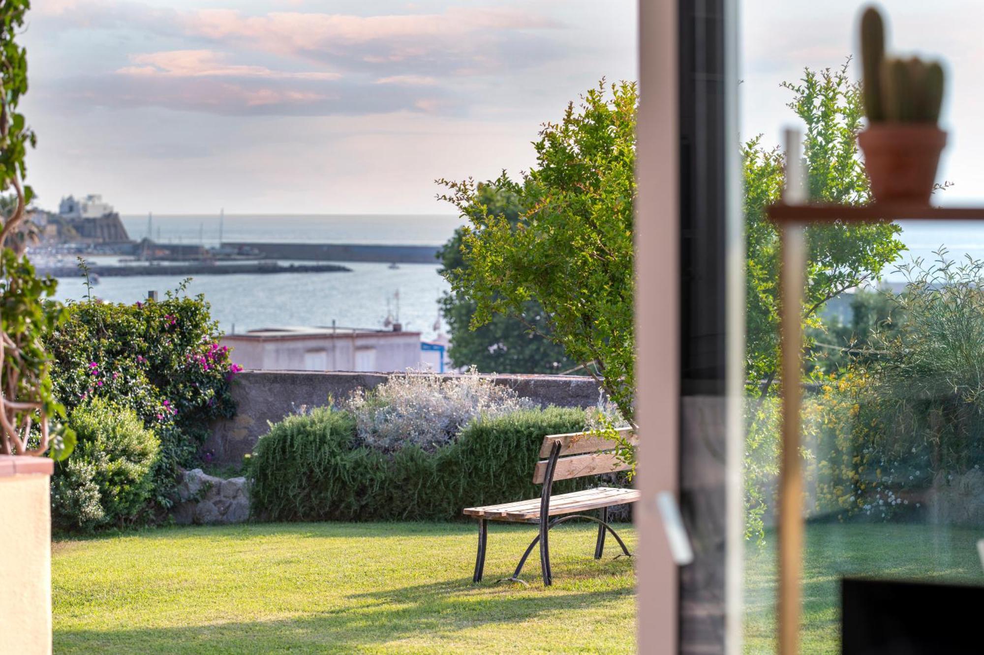 Orablu Executive Villas Форио Экстерьер фото